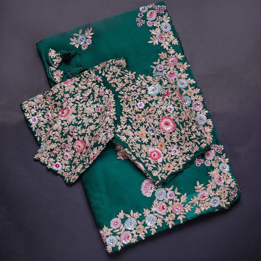 Best selling fancy & Desiner Saree With Desiner Full Stich Blouse