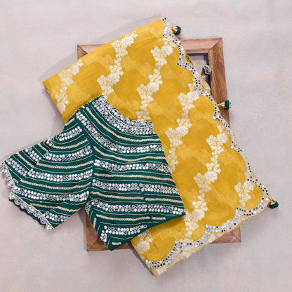 Best selling fancy & Desiner Saree With Desiner Full Stich Blouse