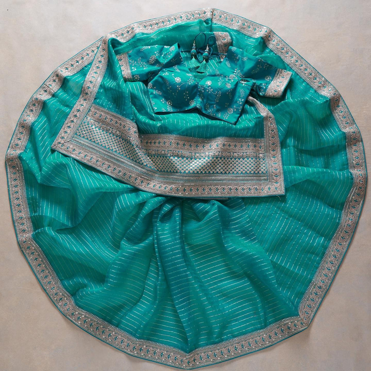 Best selling fancy & Desiner Saree With Desiner Full Stich Blouse